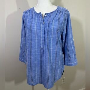 Nine West Jeans sz med shirt, tunic style med blue light plaid in the fabric